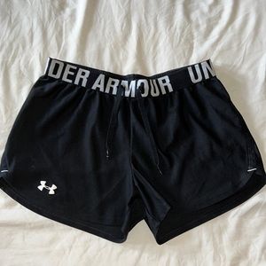 BLACK UNDER ARMOUR SHORTS